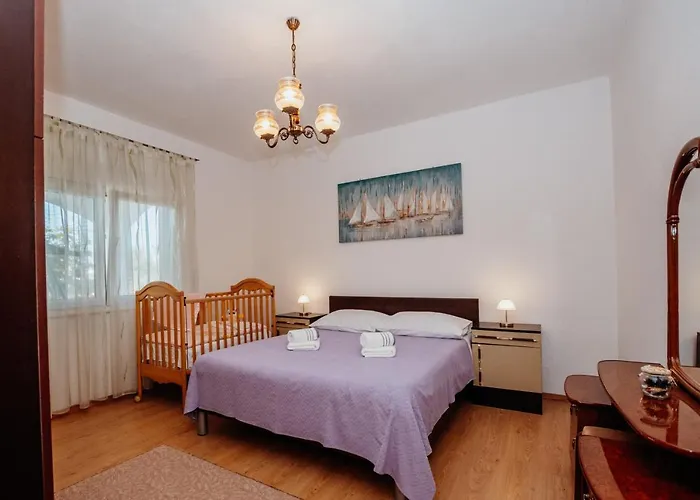 Apartamento Neli Vir