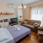 Apartamento Neli Vir